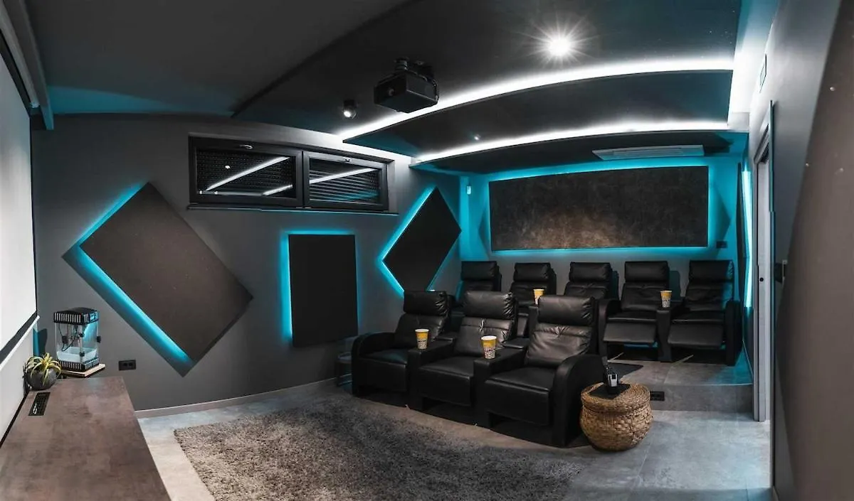 Vacay Villa Vie With Home Cinema And Spa Medulin