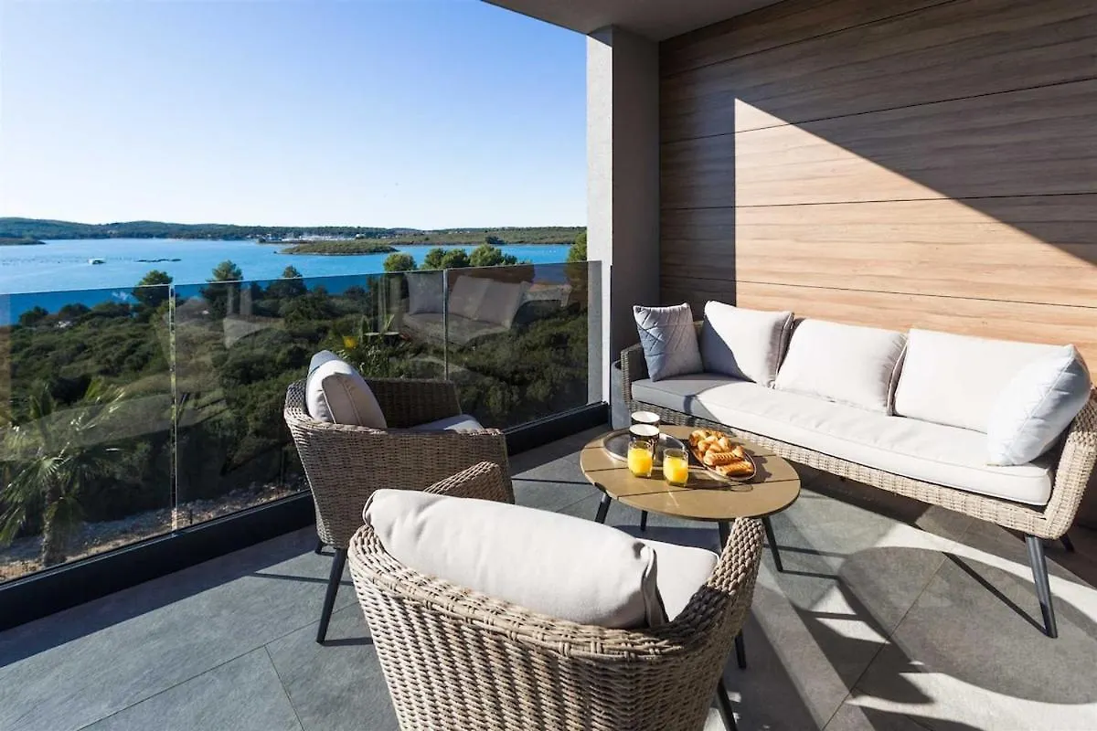 Vacay Villa Vie With Home Cinema And Spa Medulin