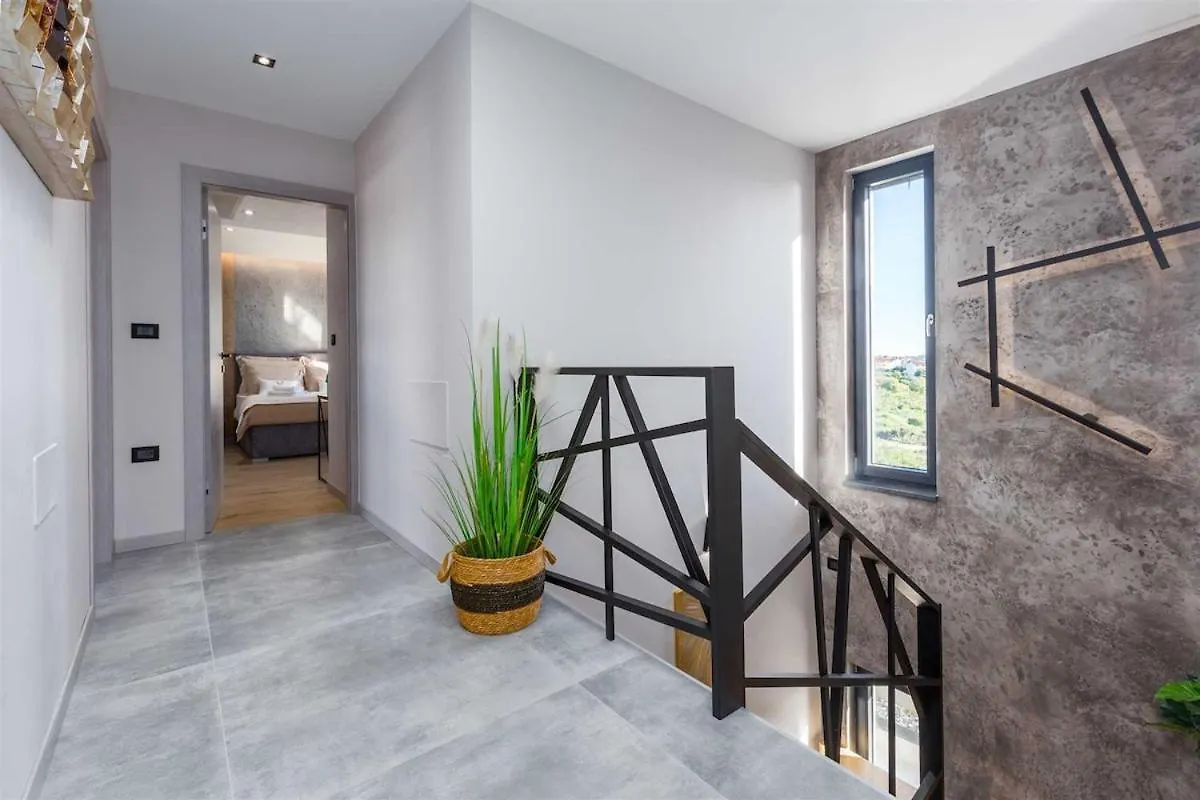 Vacay Villa Vie With Home Cinema And Spa Medulin